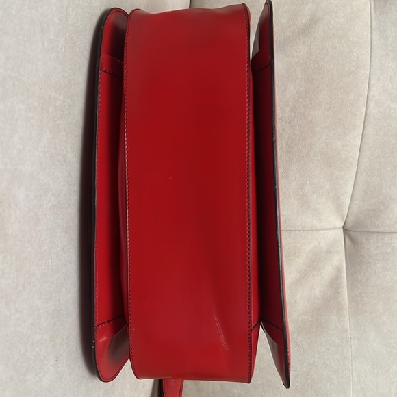 Celine box/body bag still in good condition. - Picture 7 of 8